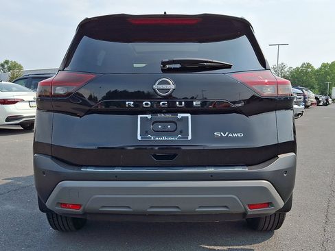 Certified 2023 Nissan Rogue SV w/ SV Premium B Package AWD/4WD image 5