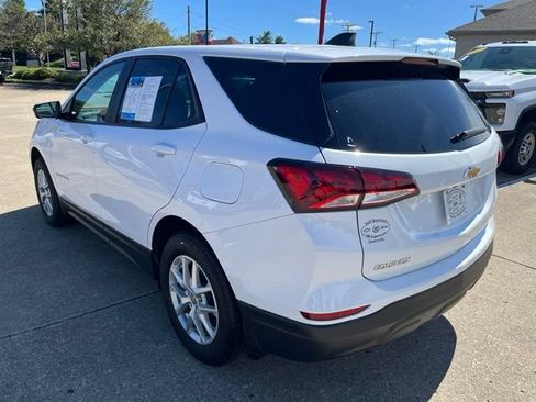 Certified 2024 Chevrolet Equinox LS w/ LS Convenience Package AWD/4WD image 6