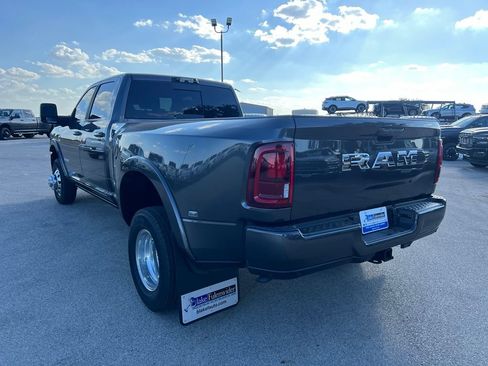 Used 2026 RAM 3500 Longhorn AWD/4WD image 3
