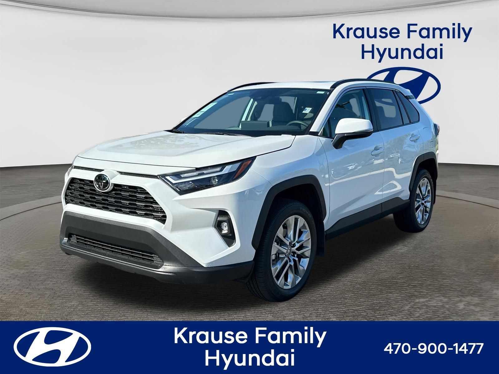 Used 2025 Toyota RAV4 XLE Premium w/ Weather Package FWD image 3