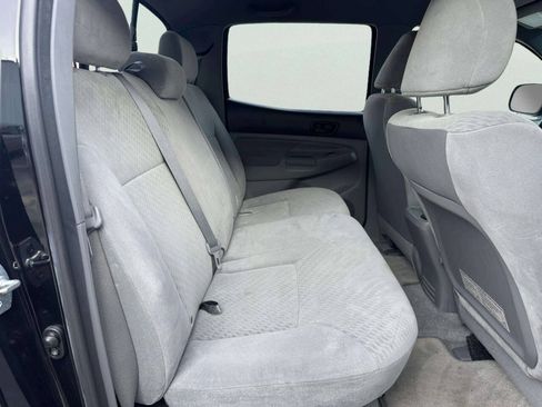 Used 2011 Toyota Tacoma 4x4 Double Cab w/ SR5 Pkg #2 image 16