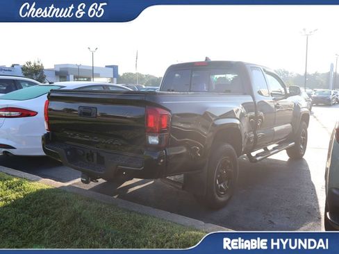 Used 2023 Toyota Tacoma SR w/ SR Convenience Package RWD image 21