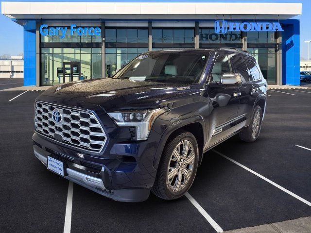 Used 2024 Toyota Sequoia Capstone AWD/4WD image 4