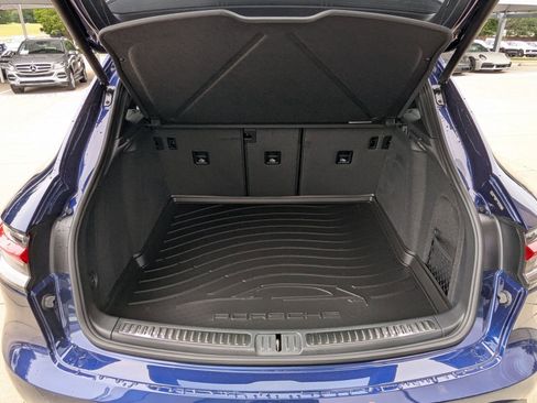 New 2026 Porsche Macan AWD/4WD image 23