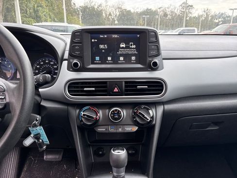 Used 2021 Hyundai Kona SE image 22