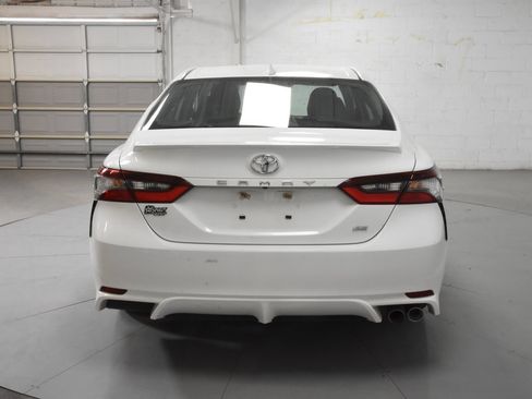 Used 2023 Toyota Camry SE FWD image 10
