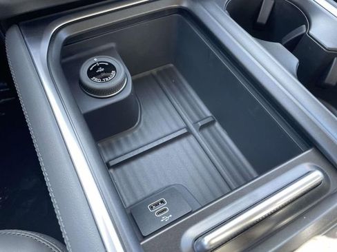 New 2026 Ford Expedition Max Active image 9