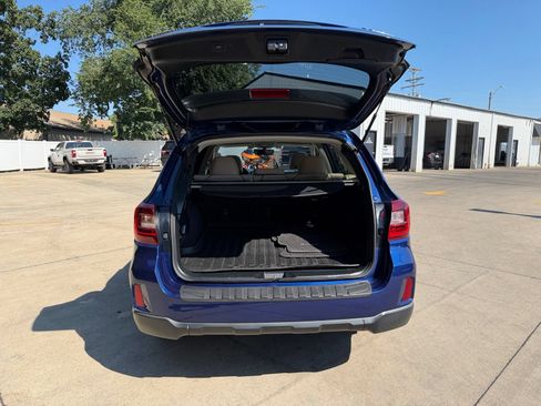Used 2017 Subaru Outback 2.5i Premium AWD/4WD image 33