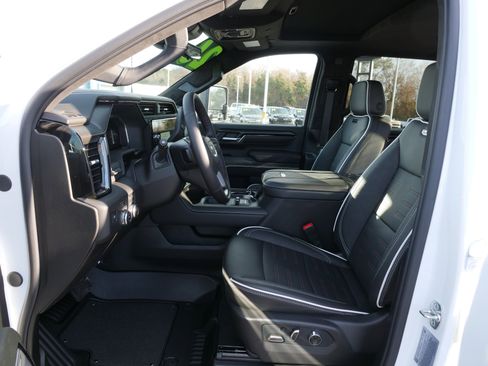 New 2026 GMC Sierra 2500 AT4X image 16