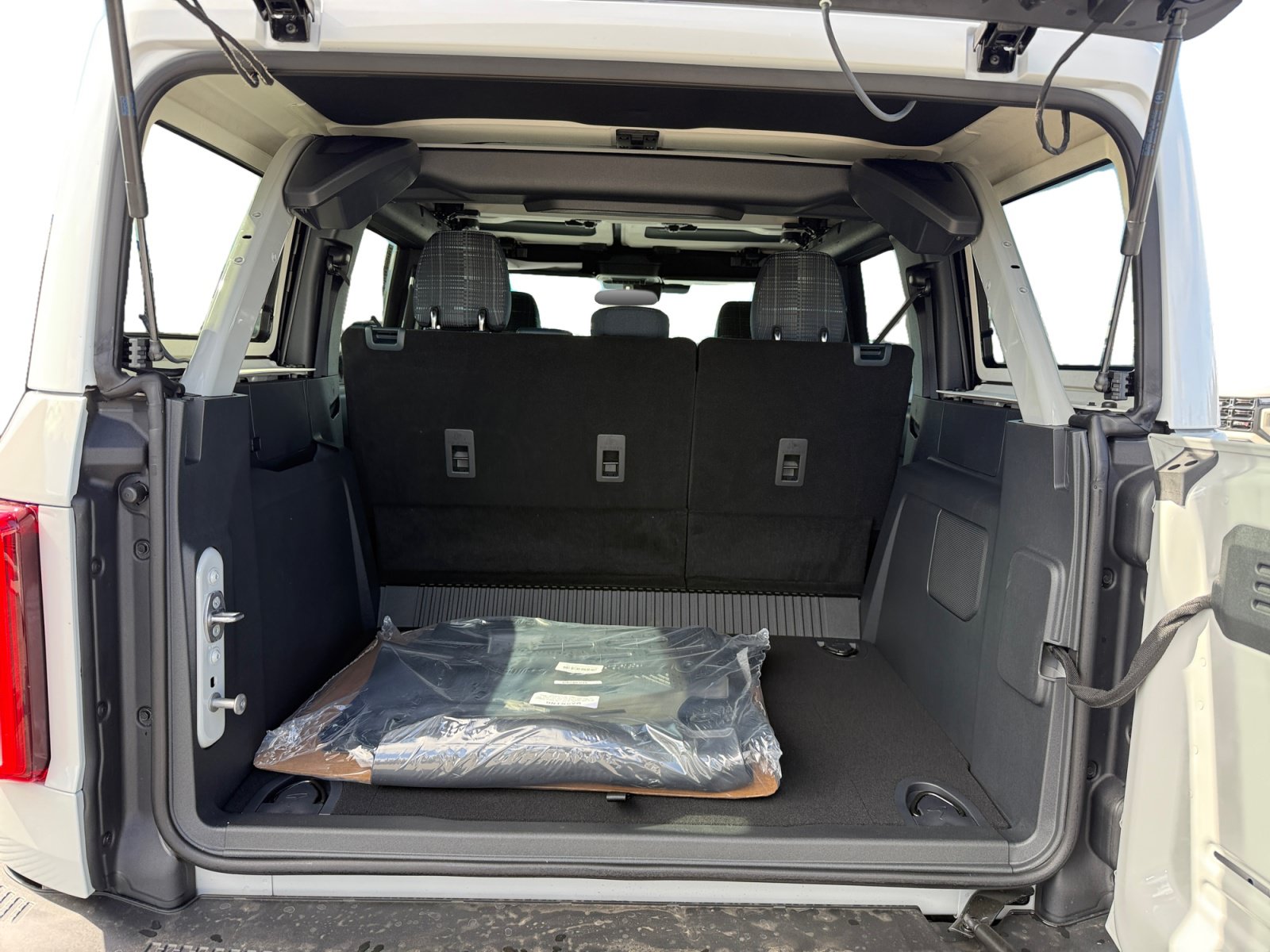 New 2026 Ford Bronco Heritage Edition AWD/4WD image 17