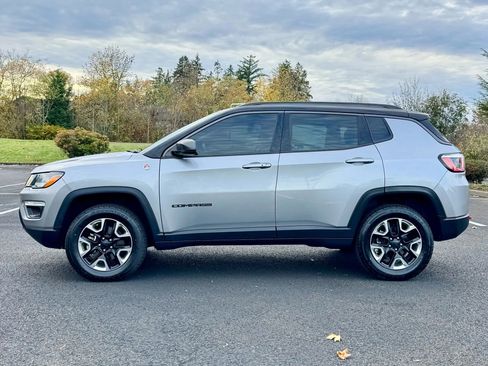 Used 2017 Jeep Compass Trailhawk image 17