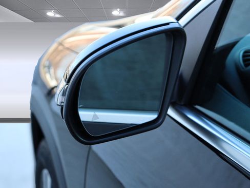 Certified 2025 Mercedes-Benz GLA 250 image 29