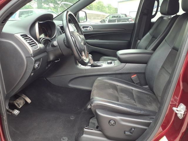 Used 2020 Jeep Grand Cherokee Altitude AWD/4WD image 16