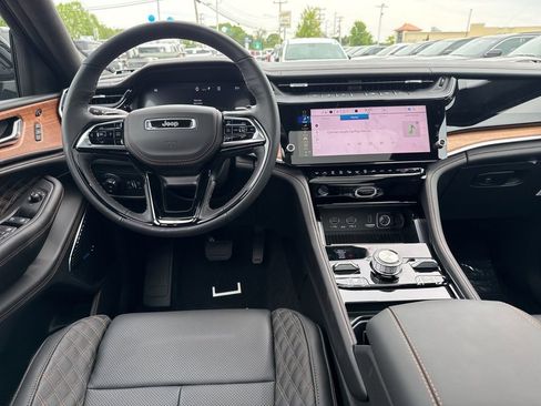 New 2026 Jeep Grand Cherokee Summit AWD/4WD image 18