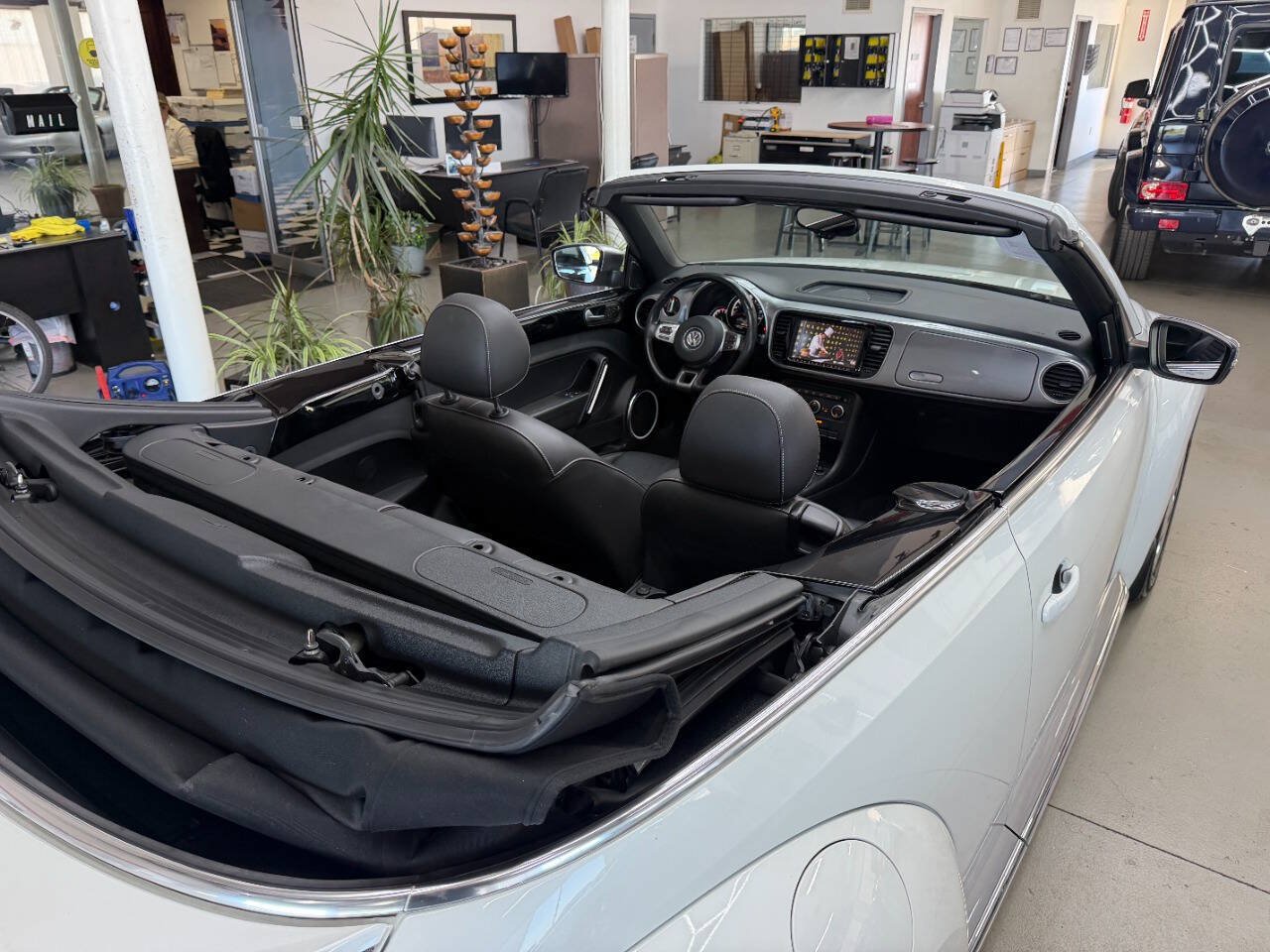 Used 2014 Volkswagen Beetle 1.8T FWD image 26
