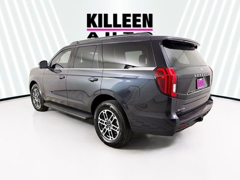 New 2026 Ford Expedition Active image 5