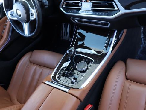 Used 2021 BMW X7 xDrive40i w/ M Sport Package image 59