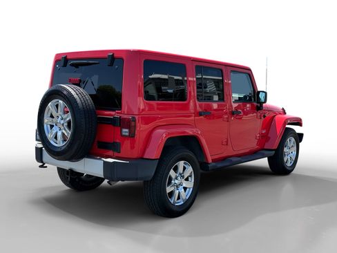Used 2013 Jeep Wrangler Unlimited Sahara AWD/4WD image 5