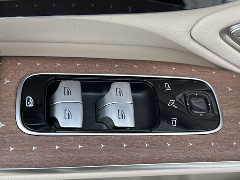 Used 2024 Mercedes-Benz EQS 450+ Sedan image 15