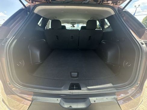 Used 2023 Chevrolet Blazer LT AWD/4WD image 28
