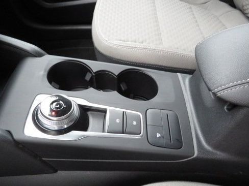 Certified 2020 Ford Escape SE Sport image 18