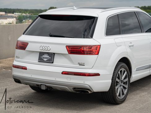 Used 2018 Audi Q7 3.0T Prestige AWD/4WD image 12
