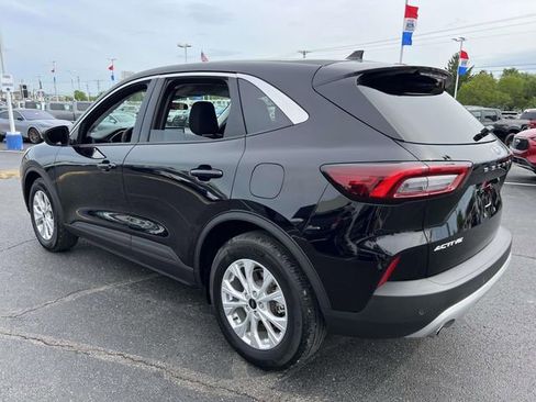 Certified 2023 Ford Escape Active w/ Tech Pack #1 FWD image 5