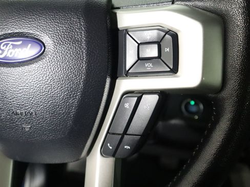 Used 2020 Ford F150 Lariat w/ Equipment Group 502A Luxury AWD/4WD image 34