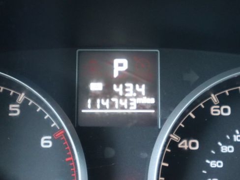 Used 2014 Subaru Outback 2.5i Premium AWD/4WD image 44
