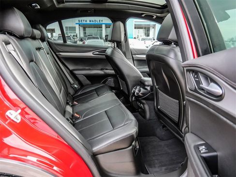 Used 2024 Alfa Romeo Stelvio Ti image 29