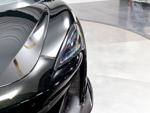 Used 2019 McLaren 600LT RWD image 38