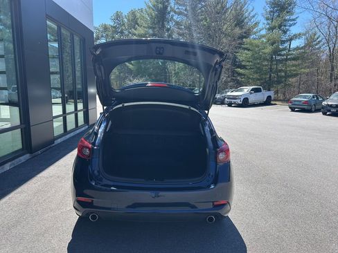 Used 2018 MAZDA MAZDA3 Touring FWD image 6