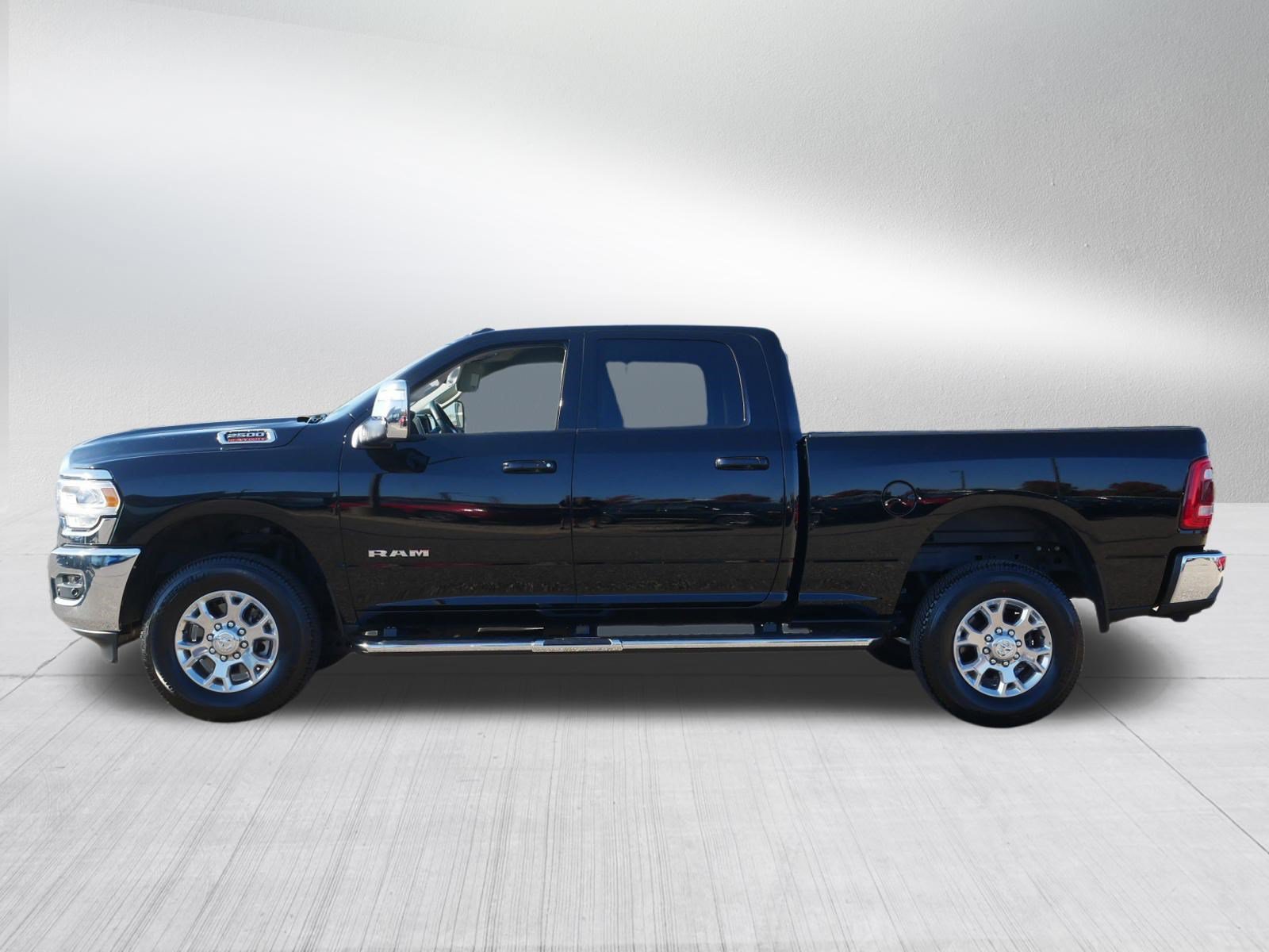 Used 2024 RAM 2500 Laramie w/ Safety Group AWD/4WD image 4