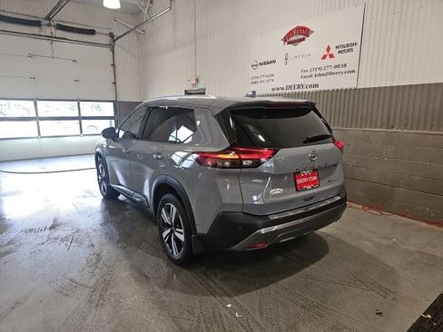 Certified 2023 Nissan Rogue SL w/ SL Premium Package AWD/4WD image 5