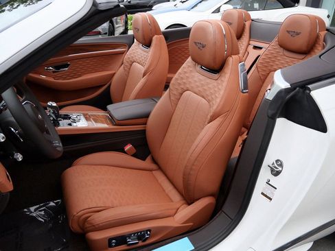 New 2025 Bentley Continental GT Speed image 2