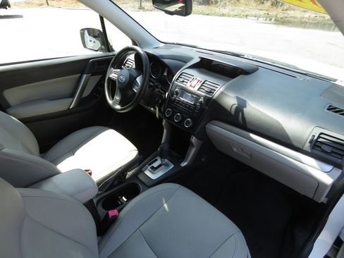 Used 2015 Subaru Forester 2.5i Premium w/ All-Weather Package image 14