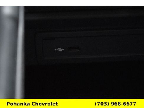 Used 2023 Mercedes-Benz GLB 250 250 4MATIC image 19