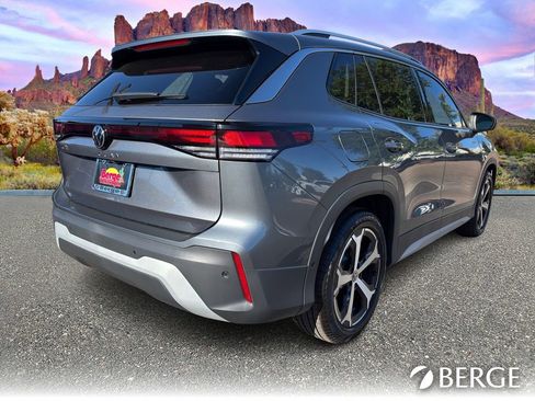 New 2026 Volkswagen Tiguan SE image 7