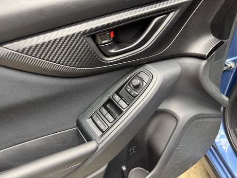 Used 2023 Subaru Crosstrek 2.0i image 10