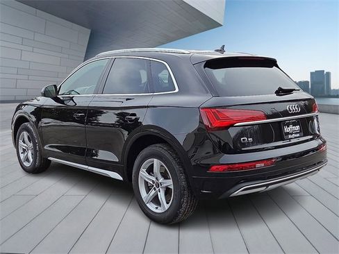 Certified 2021 Audi Q5 2.0T Premium w/ Convenience Package image 4