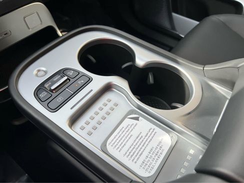 New 2026 Hyundai Ioniq 9 Limited AWD/4WD image 38