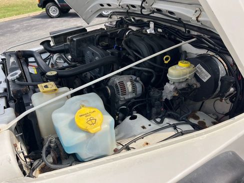 Used 2005 Jeep Wrangler SE image 52