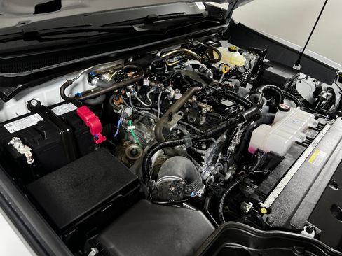 Used 2025 Toyota Tacoma SR RWD image 10