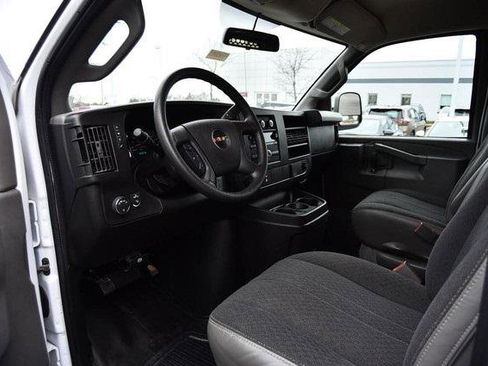 Used 2024 GMC Savana 2500 w/ Driver Convenience Package image 8