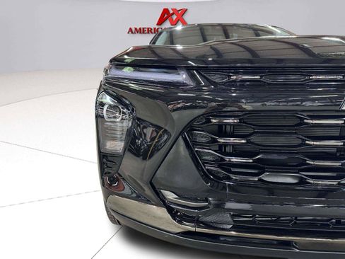 Used 2025 Chevrolet Trax ACTIV w/ Driver Confidence Package FWD image 11