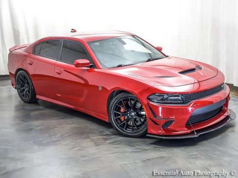 Used 2016 Dodge Charger SRT Hellcat w/ Harman/Kardon Audio Group RWD image 5