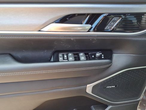 New 2026 Jeep Grand Wagoneer 4WD image 5