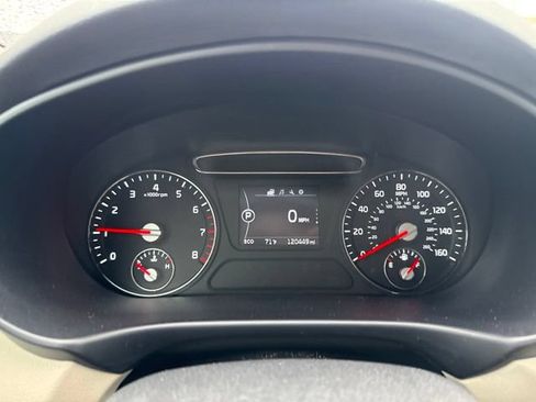 Used 2017 Kia Sorento AWD image 15