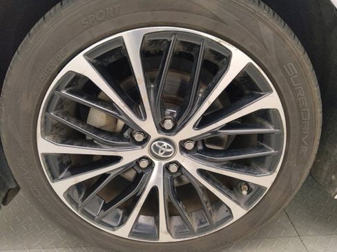 Used 2018 Toyota Camry SE image 31