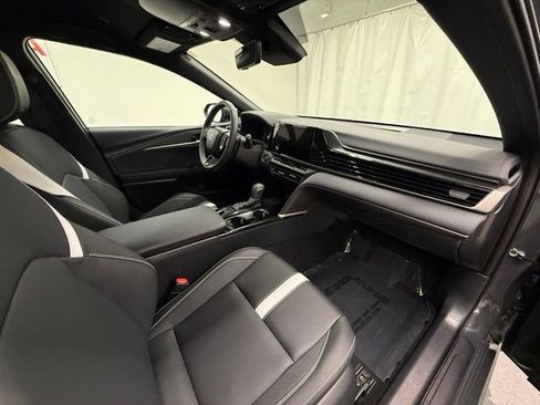 Certified 2025 Toyota Camry SE w/ Convenience Package AWD/4WD image 9